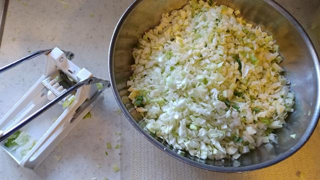 Cabbage cut into 7 mm squares